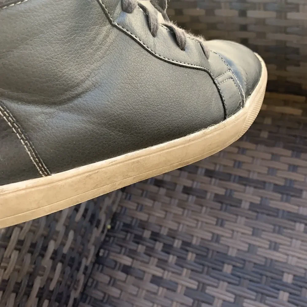 Boy sneakers